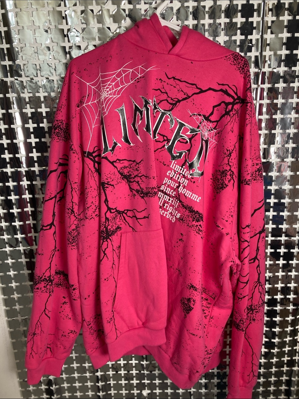 Boohoo Mens Hot Pink Graphic Hoodie with Black Web & Branch Print